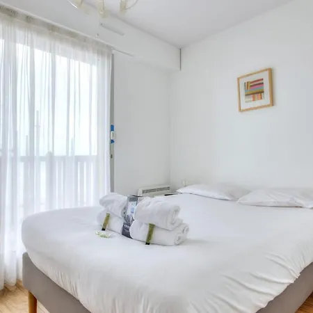Charming House With Garden In The Seafront In - Welkeys Cabourg